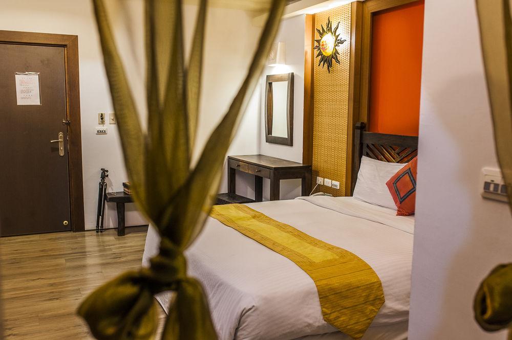 Seasons Bali Fashion Inn Кэньдин Экстерьер фото